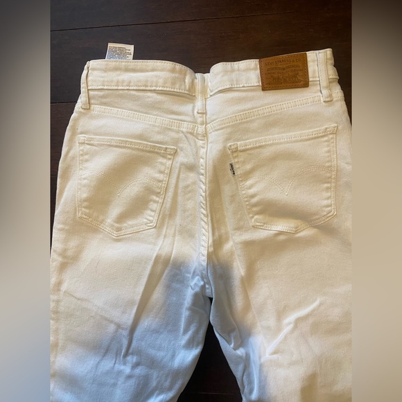 Levi’s white jeans - Picture 2 of 11